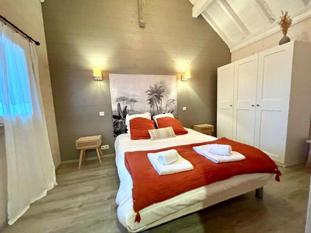 Gite De Mortagne, Chalet Avec Piscine - By Primo C0Nciergerie Gigny-sur-Saone Exteriér fotografie
